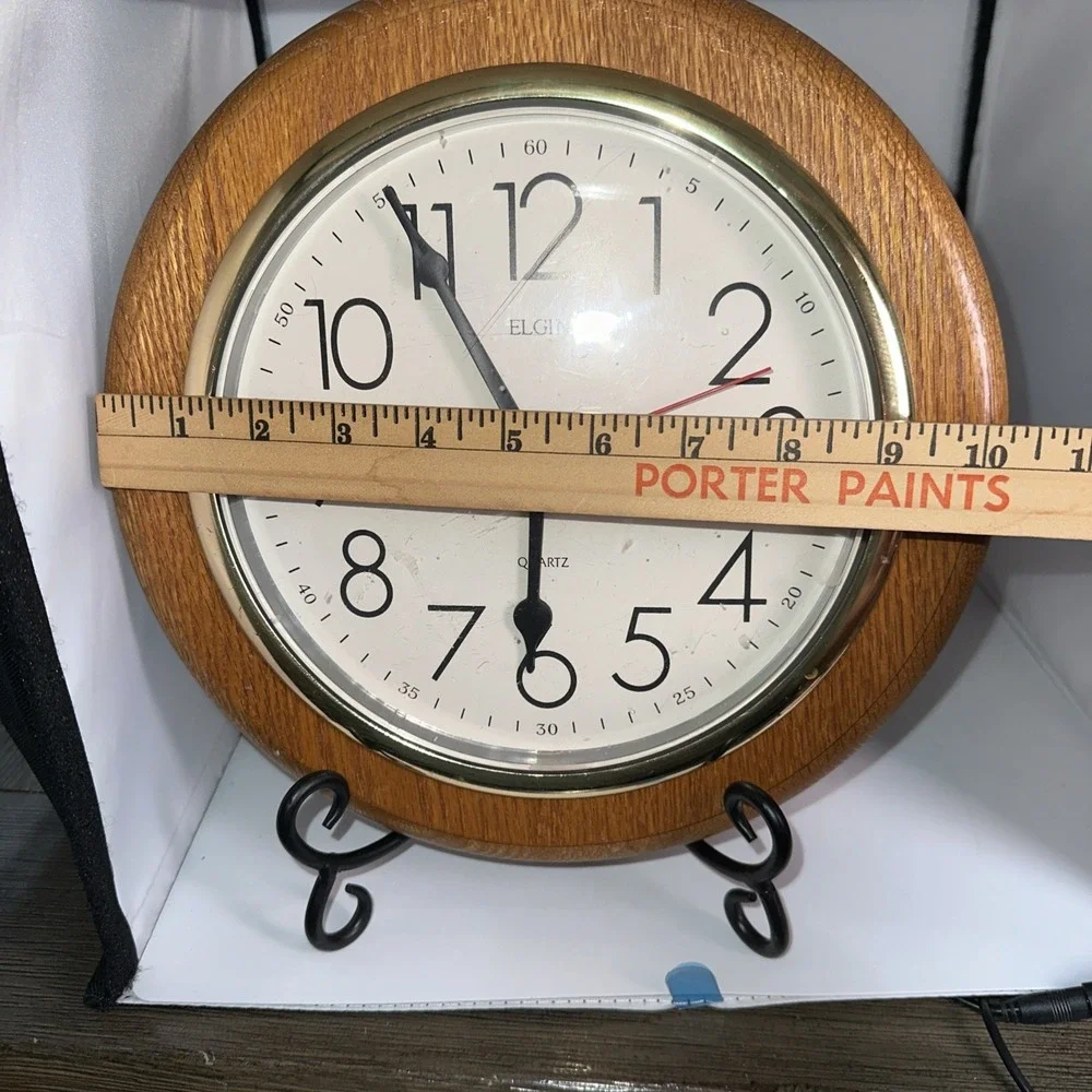 ELGIN Oak Wood Analog 10.5 Quartz‎ Hanging Wall Clock Americana Style Round